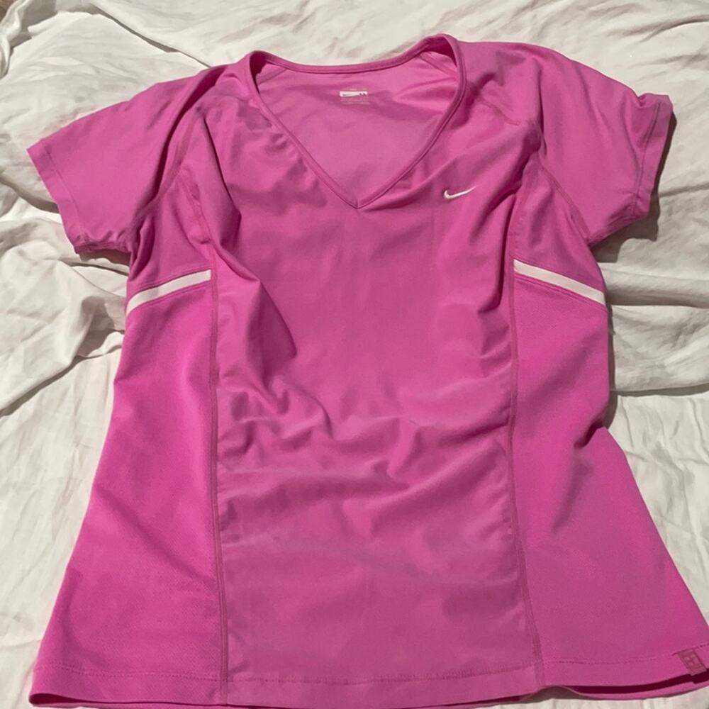 Nike M bubble gum pink v neck performance t with white accents euc worn once